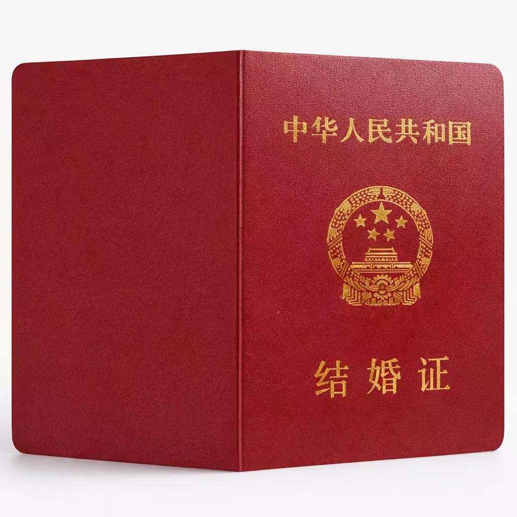 专业证件制作费用：传统印刷 vs 数字防伪谁更胜一筹？